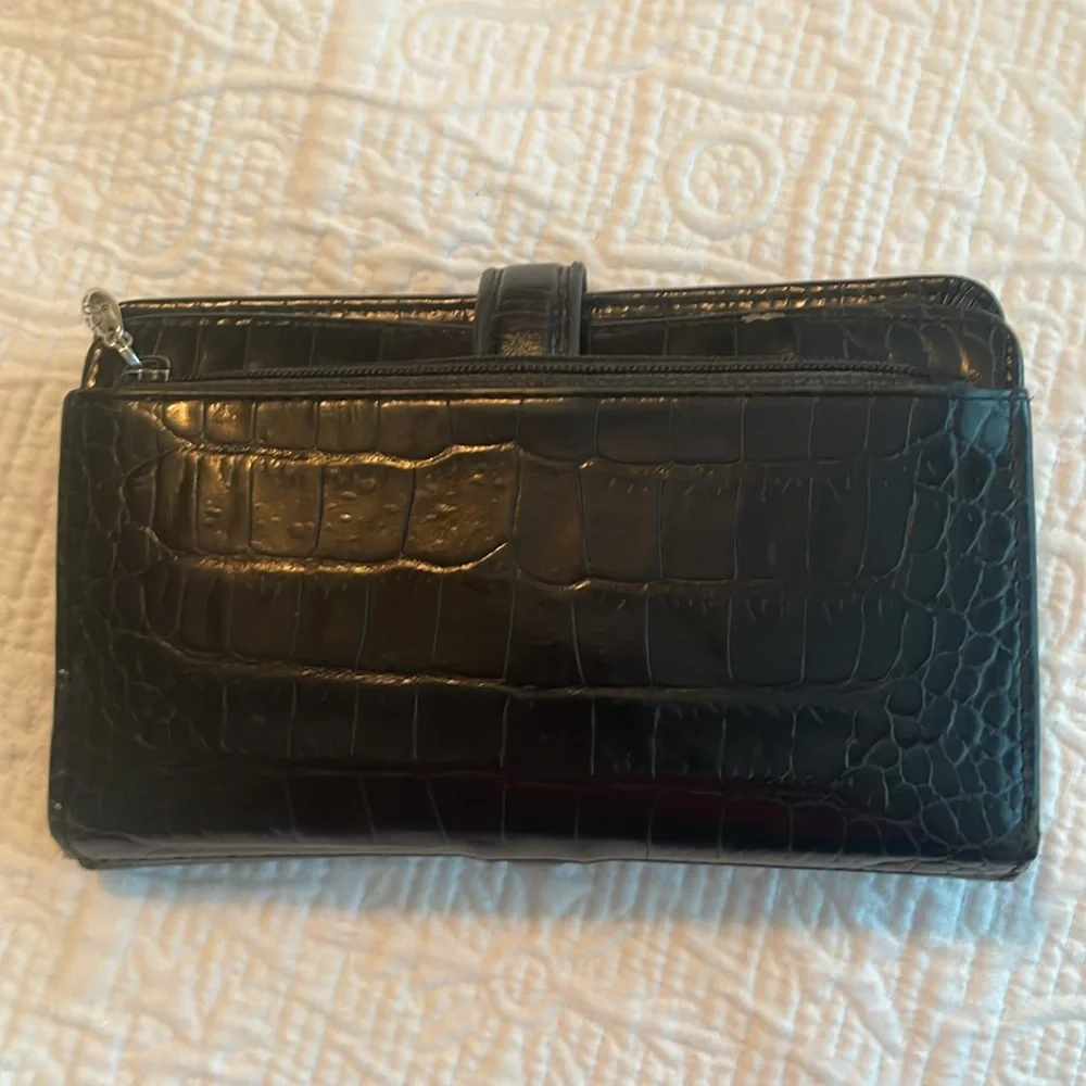 Brighton Wallet - Picture 2 of 3